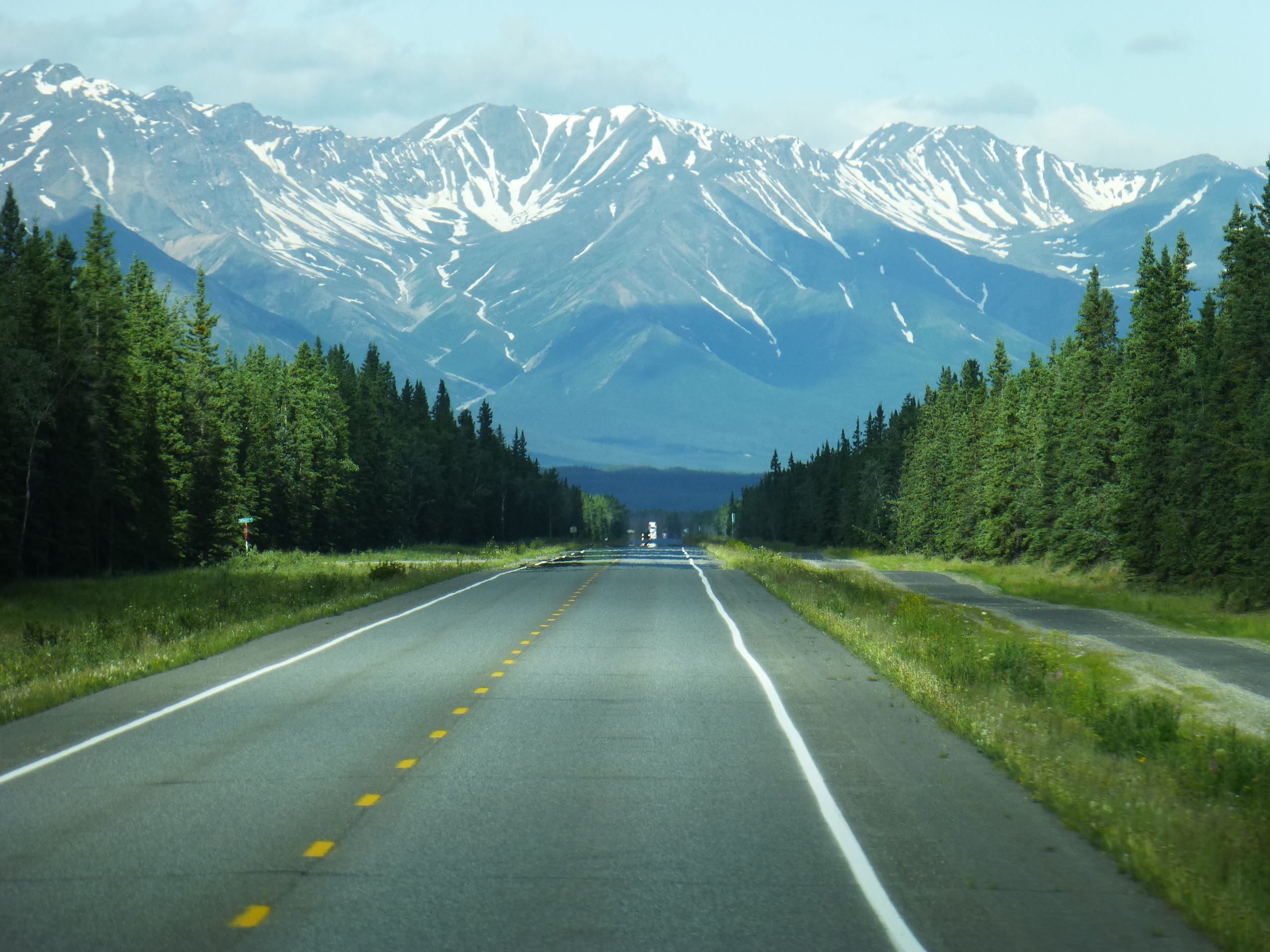 Дорога а5. Шоссе Канада-Аляска. Аляска Хайвей. Дороги британской Колумбии. Лето дорога Аляска.