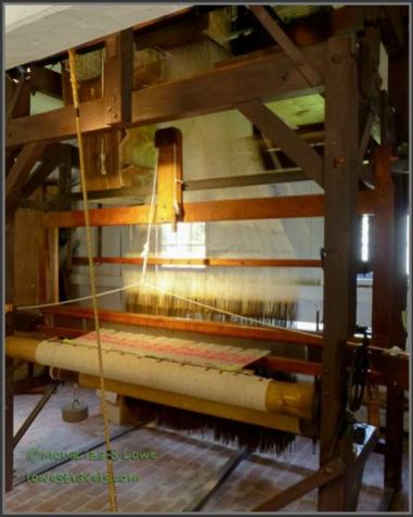 Complex loom for making fabric